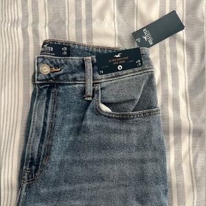 Hollister Ultra High-rise Dad Jean